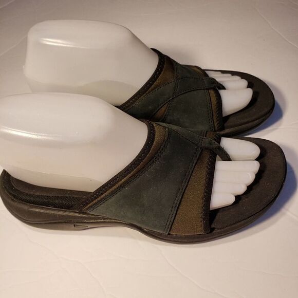 Clarks Springers Leather Flip Flops Sandals sz 7M - Picture 3 of 8